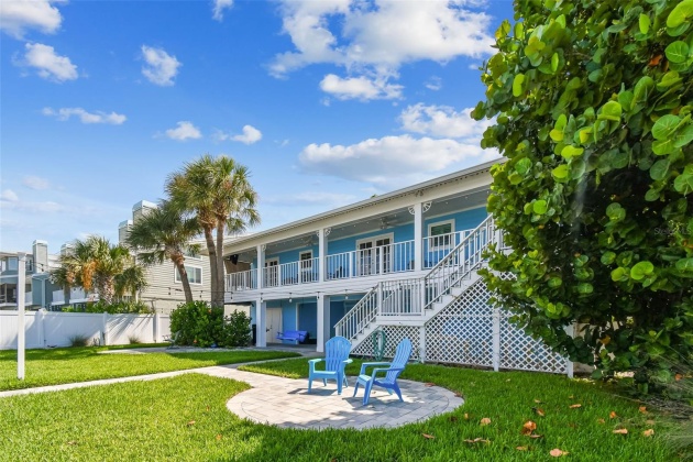 2601 BAY BOULEVARD, INDIAN ROCKS BEACH, Florida 33785, 3 Bedrooms Bedrooms, ,2 BathroomsBathrooms,Residential,For Sale,BAY,MFRU8232560