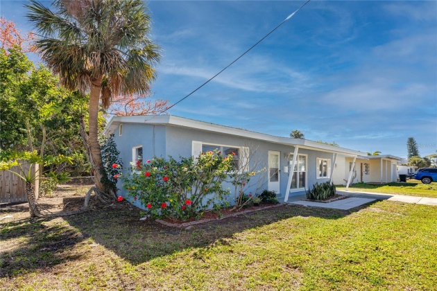 3611 OVERLOOK DRIVE, ST PETERSBURG, Florida 33703, 3 Bedrooms Bedrooms, ,1 BathroomBathrooms,Residential,For Sale,OVERLOOK,MFRU8232530