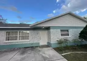8601 TWIN LAKES BOULEVARD, TAMPA, Florida 33614, 6 Bedrooms Bedrooms, ,4 BathroomsBathrooms,Residential,For Sale,TWIN LAKES,MFRT3508519