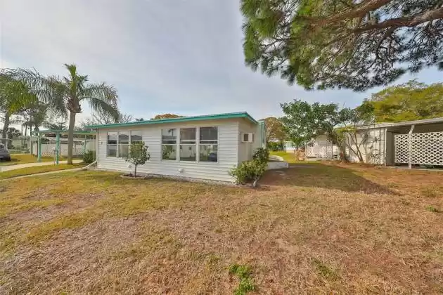 980 7TH STREET, LARGO, Florida 33770, 2 Bedrooms Bedrooms, ,1 BathroomBathrooms,Residential,For Sale,7TH,MFRU8232055