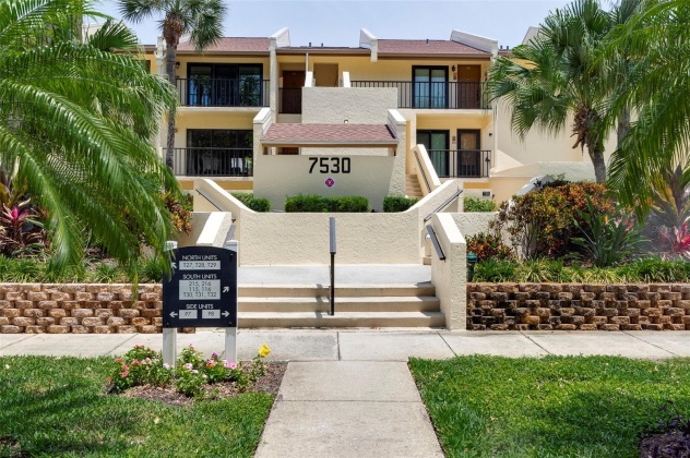 7530 SUNSHINE SKYWAY LANE, ST PETERSBURG, Florida 33711, 1 Bedroom Bedrooms, ,2 BathroomsBathrooms,Residential,For Sale,SUNSHINE SKYWAY,MFRU8232818