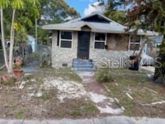 615 NEWTON AVENUE, ST PETERSBURG, Florida 33701, 3 Bedrooms Bedrooms, ,2 BathroomsBathrooms,Residential,For Sale,NEWTON,MFRT3507540