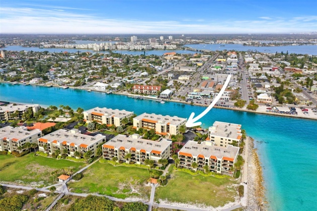 7435 BAYSHORE DRIVE, TREASURE ISLAND, Florida 33706, 2 Bedrooms Bedrooms, ,2 BathroomsBathrooms,Residential,For Sale,BAYSHORE,MFRU8232279