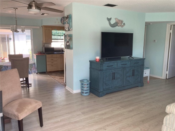 7809 39TH AVENUE, ST PETERSBURG, Florida 33709, 2 Bedrooms Bedrooms, ,1 BathroomBathrooms,Residential,For Sale,39TH,MFRU8233091