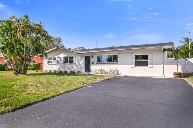 3615 SEAROBIN DRIVE, ST PETERSBURG, Florida 33705, 3 Bedrooms Bedrooms, ,2 BathroomsBathrooms,Residential,For Sale,SEAROBIN,MFRU8223222