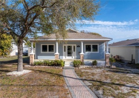 3949 9TH AVENUE, ST PETERSBURG, Florida 33713, 3 Bedrooms Bedrooms, ,2 BathroomsBathrooms,Residential,For Sale,9TH,MFRU8233173