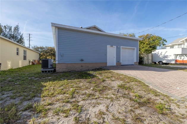 3949 9TH AVENUE, ST PETERSBURG, Florida 33713, 3 Bedrooms Bedrooms, ,2 BathroomsBathrooms,Residential,For Sale,9TH,MFRU8233173