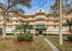 6399 SHORELINE DRIVE, ST PETERSBURG, Florida 33708, 2 Bedrooms Bedrooms, ,2 BathroomsBathrooms,Residential,For Sale,SHORELINE,MFRU8232667