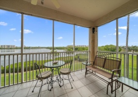 6533 99TH WAY, ST PETERSBURG, Florida 33708, 3 Bedrooms Bedrooms, ,2 BathroomsBathrooms,Residential,For Sale,99TH,MFRU8232992