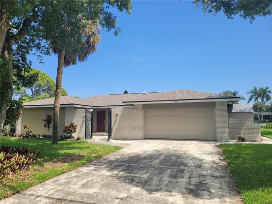 5237 DOVER STREET, ST PETERSBURG, Florida 33703, 4 Bedrooms Bedrooms, ,2 BathroomsBathrooms,Residential,For Sale,DOVER,MFRT3509063