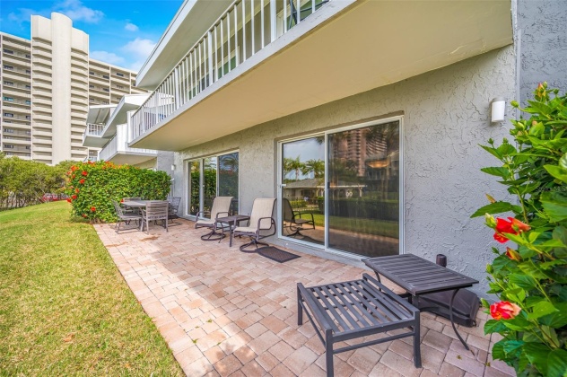 1301 GULF BOULEVARD, CLEARWATER, Florida 33767, 2 Bedrooms Bedrooms, ,2 BathroomsBathrooms,Residential,For Sale,GULF,MFRU8232739