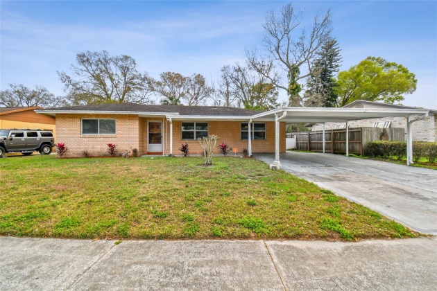 5841 LANGSTON DRIVE, TAMPA, Florida 33619, 2 Bedrooms Bedrooms, ,2 BathroomsBathrooms,Residential,For Sale,LANGSTON,MFRT3509230