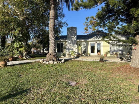 868 BAY ESPLANADE, CLEARWATER, Florida 33767, 4 Bedrooms Bedrooms, ,3 BathroomsBathrooms,Residential,For Sale,BAY ESPLANADE,MFRU8233343