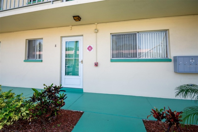 2001 GREENBRIAR BOULEVARD, CLEARWATER, Florida 33763, 2 Bedrooms Bedrooms, ,1 BathroomBathrooms,Residential,For Sale,GREENBRIAR,MFRU8232069