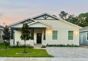 2150 43RD TERRACE, ST PETERSBURG, Florida 33714, 3 Bedrooms Bedrooms, ,2 BathroomsBathrooms,Residential,For Sale,43RD,MFRU8233301