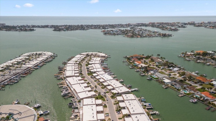 503 BOCA CIEGA POINT BOULEVARD, ST PETERSBURG, Florida 33708, 2 Bedrooms Bedrooms, ,2 BathroomsBathrooms,Residential,For Sale,BOCA CIEGA POINT,MFRU8233220