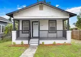 2701 COLUMBUS DRIVE, TAMPA, Florida 33605, 3 Bedrooms Bedrooms, ,1 BathroomBathrooms,Residential,For Sale,COLUMBUS,MFRT3509008