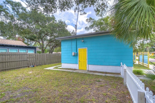 2530 7TH STREET, ST PETERSBURG, Florida 33705, 2 Bedrooms Bedrooms, ,1 BathroomBathrooms,Residential,For Sale,7TH,MFRU8214476