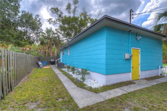 2530 7TH STREET, ST PETERSBURG, Florida 33705, 2 Bedrooms Bedrooms, ,1 BathroomBathrooms,Residential,For Sale,7TH,MFRU8214476