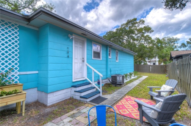 2530 7TH STREET, ST PETERSBURG, Florida 33705, 2 Bedrooms Bedrooms, ,1 BathroomBathrooms,Residential,For Sale,7TH,MFRU8214476