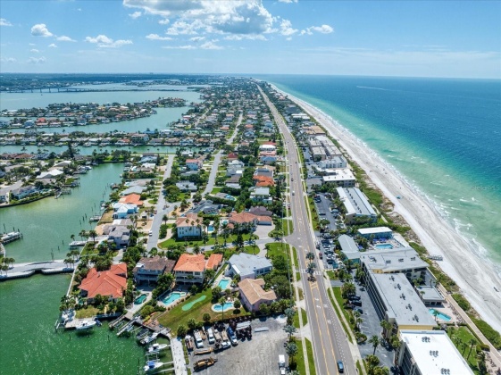 101 HARRISON AVENUE, BELLEAIR BEACH, Florida 33786, 4 Bedrooms Bedrooms, ,3 BathroomsBathrooms,Residential,For Sale,HARRISON,MFRU8215159