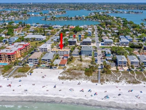 2110 GULF BOULEVARD, INDIAN ROCKS BEACH, Florida 33785, 1 Bedroom Bedrooms, ,1 BathroomBathrooms,Residential,For Sale,GULF,MFRU8220994