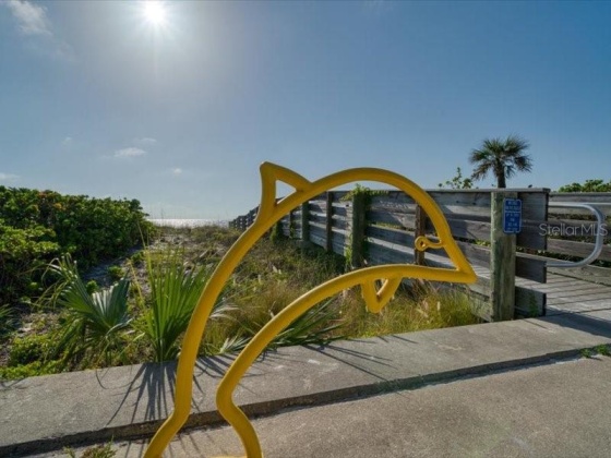 2110 GULF BOULEVARD, INDIAN ROCKS BEACH, Florida 33785, 1 Bedroom Bedrooms, ,1 BathroomBathrooms,Residential,For Sale,GULF,MFRU8220994