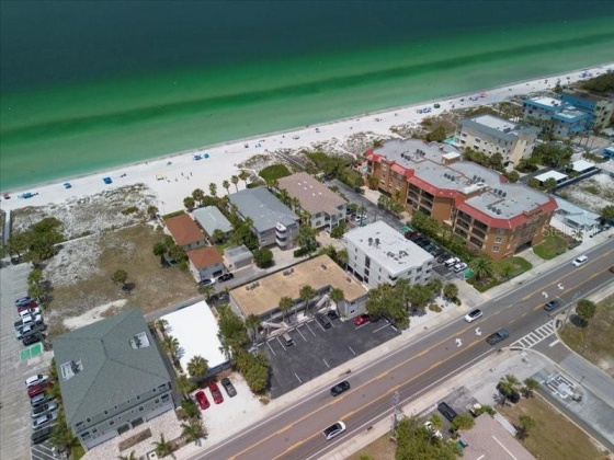 2110 GULF BOULEVARD, INDIAN ROCKS BEACH, Florida 33785, 1 Bedroom Bedrooms, ,1 BathroomBathrooms,Residential,For Sale,GULF,MFRU8220994