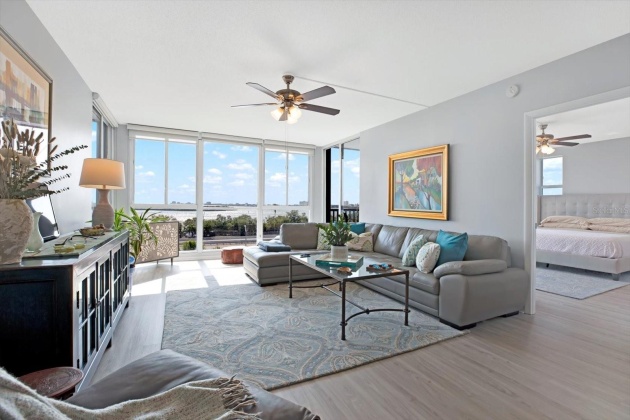 7100 SUNSHINE SKYWAY LANE, ST PETERSBURG, Florida 33711, 2 Bedrooms Bedrooms, ,2 BathroomsBathrooms,Residential,For Sale,SUNSHINE SKYWAY,MFRU8215965