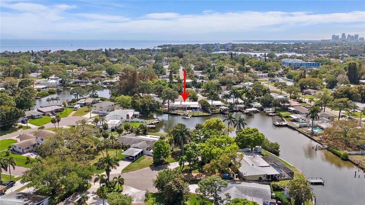 1561 CARSON CIRCLE, ST PETERSBURG, Florida 33703, 3 Bedrooms Bedrooms, ,2 BathroomsBathrooms,Residential,For Sale,CARSON,MFRU8235286