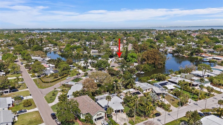 1561 CARSON CIRCLE, ST PETERSBURG, Florida 33703, 3 Bedrooms Bedrooms, ,2 BathroomsBathrooms,Residential,For Sale,CARSON,MFRU8235286