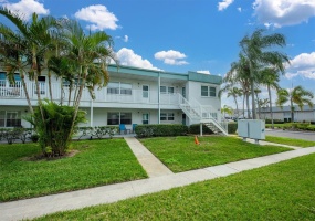 5267 81ST STREET, ST PETERSBURG, Florida 33709, 2 Bedrooms Bedrooms, ,2 BathroomsBathrooms,Residential,For Sale,81ST,MFRU8228152