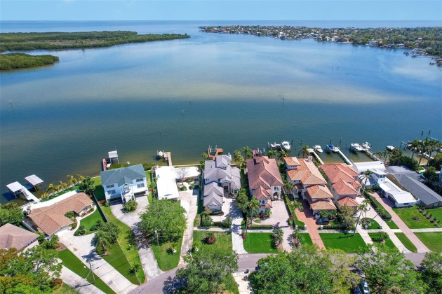 6627 BAYOU GRANDE BOULEVARD, ST PETERSBURG, Florida 33702, 4 Bedrooms Bedrooms, ,3 BathroomsBathrooms,Residential,For Sale,BAYOU GRANDE,MFRU8235325