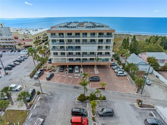 13000 GULF LANE, MADEIRA BEACH, Florida 33708, 2 Bedrooms Bedrooms, ,1 BathroomBathrooms,Residential,For Sale,GULF,MFRU8235398