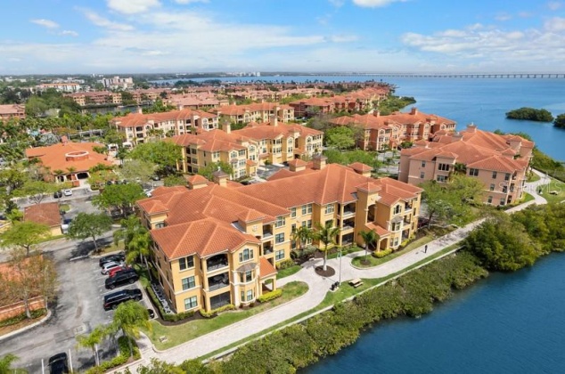 2721 VIA MURANO, CLEARWATER, Florida 33764, 2 Bedrooms Bedrooms, ,2 BathroomsBathrooms,Residential,For Sale,VIA MURANO,MFRU8234419