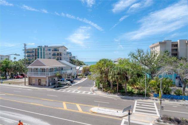 13101 GULF BOULEVARD, MADEIRA BEACH, Florida 33708, 2 Bedrooms Bedrooms, ,2 BathroomsBathrooms,Residential,For Sale,GULF,MFRT3485410