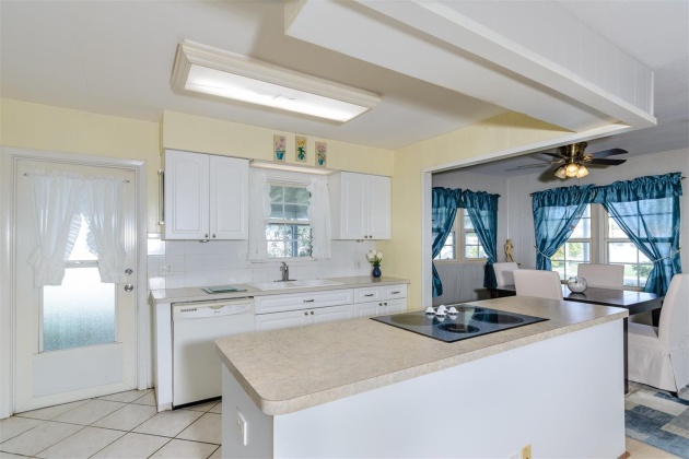 176 PHILADELPHIA BOULEVARD, PALM HARBOR, Florida 34684, 2 Bedrooms Bedrooms, ,2 BathroomsBathrooms,Residential,For Sale,PHILADELPHIA,MFRU8222982