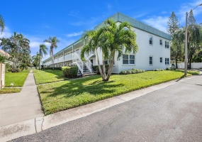 5217 81ST STREET, ST PETERSBURG, Florida 33709, 2 Bedrooms Bedrooms, ,2 BathroomsBathrooms,Residential,For Sale,81ST,MFRU8219719