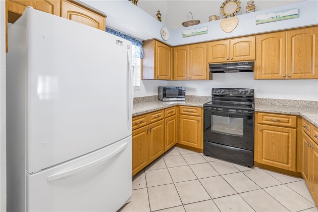 6818 STONES THROW CIRCLE, ST PETERSBURG, Florida 33710, 2 Bedrooms Bedrooms, ,2 BathroomsBathrooms,Residential,For Sale,STONES THROW,MFRU8224511