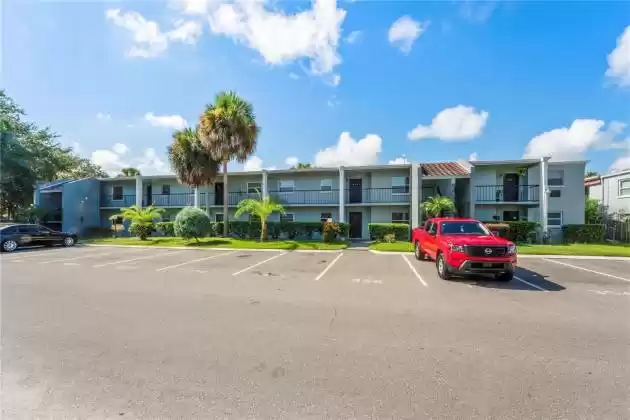 2850 SOMERSET PARK DRIVE, TAMPA, Florida 33613, 1 Bedroom Bedrooms, ,1 BathroomBathrooms,Residential,For Sale,SOMERSET PARK,MFRO6189310
