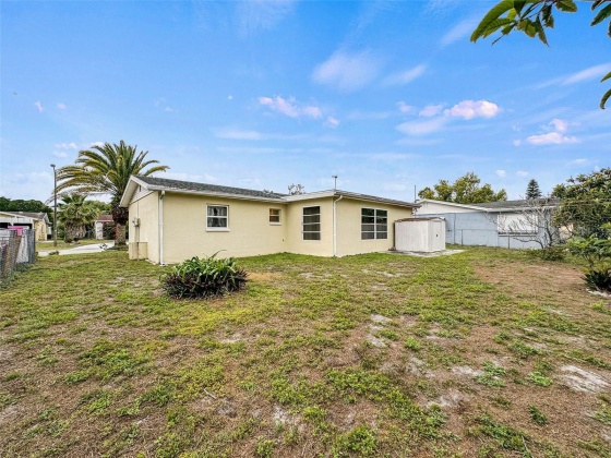 8019 NORWICH DRIVE, PORT RICHEY, Florida 34668, 2 Bedrooms Bedrooms, ,1 BathroomBathrooms,Residential,For Sale,NORWICH,MFRW7863119