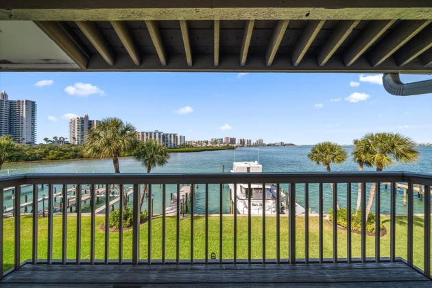 144 MARINA DEL REY COURT, CLEARWATER, Florida 33767, 3 Bedrooms Bedrooms, ,2 BathroomsBathrooms,Residential,For Sale,MARINA DEL REY,MFRU8235694