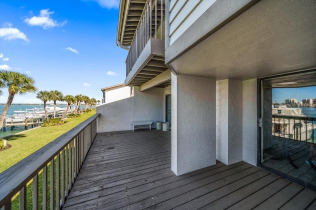 144 MARINA DEL REY COURT, CLEARWATER, Florida 33767, 3 Bedrooms Bedrooms, ,2 BathroomsBathrooms,Residential,For Sale,MARINA DEL REY,MFRU8235694