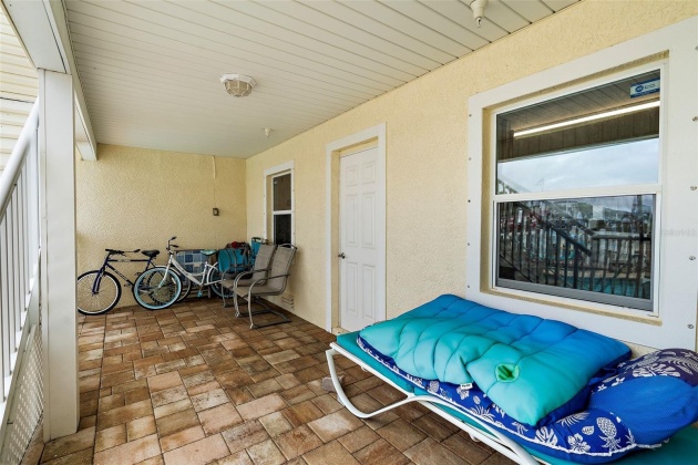 729 GULF BOULEVARD, INDIAN ROCKS BEACH, Florida 33785, 3 Bedrooms Bedrooms, ,2 BathroomsBathrooms,Residential,For Sale,GULF,MFRU8234241