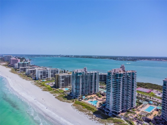 1540 GULF BLVD, CLEARWATER, Florida 33767, 2 Bedrooms Bedrooms, ,2 BathroomsBathrooms,Residential,For Sale,GULF BLVD,MFRU8235295