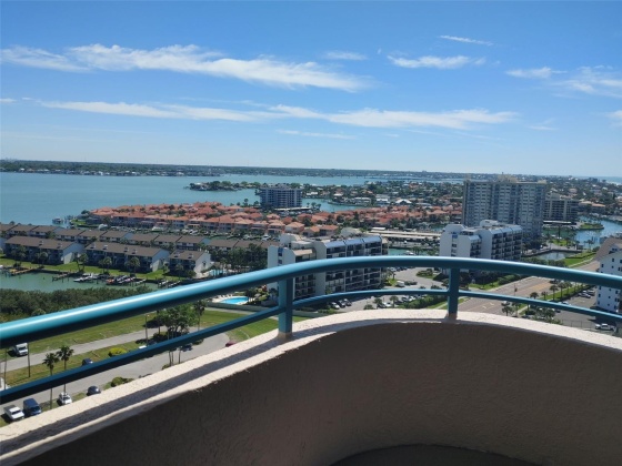 1540 GULF BLVD, CLEARWATER, Florida 33767, 2 Bedrooms Bedrooms, ,2 BathroomsBathrooms,Residential,For Sale,GULF BLVD,MFRU8235295