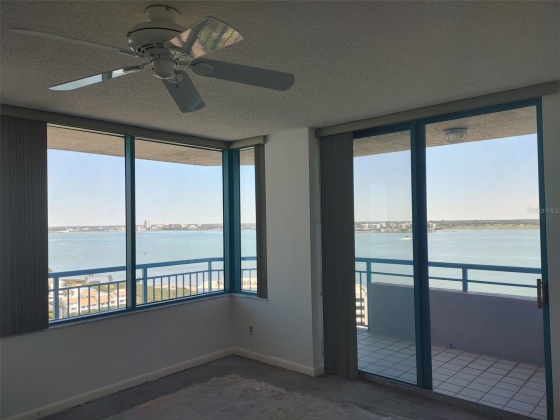 1540 GULF BLVD, CLEARWATER, Florida 33767, 2 Bedrooms Bedrooms, ,2 BathroomsBathrooms,Residential,For Sale,GULF BLVD,MFRU8235295