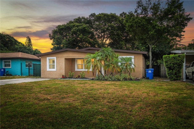 3726 32ND AVENUE, ST PETERSBURG, Florida 33713, 4 Bedrooms Bedrooms, ,2 BathroomsBathrooms,Residential,For Sale,32ND,MFRT3513447