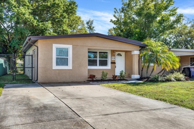 3726 32ND AVENUE, ST PETERSBURG, Florida 33713, 4 Bedrooms Bedrooms, ,2 BathroomsBathrooms,Residential,For Sale,32ND,MFRT3513447