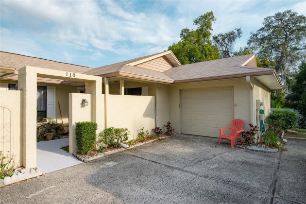 110 LAKESIDE COLONY DRIVE, TARPON SPRINGS, Florida 34689, 2 Bedrooms Bedrooms, ,2 BathroomsBathrooms,Residential,For Sale,LAKESIDE COLONY,MFRT3512265